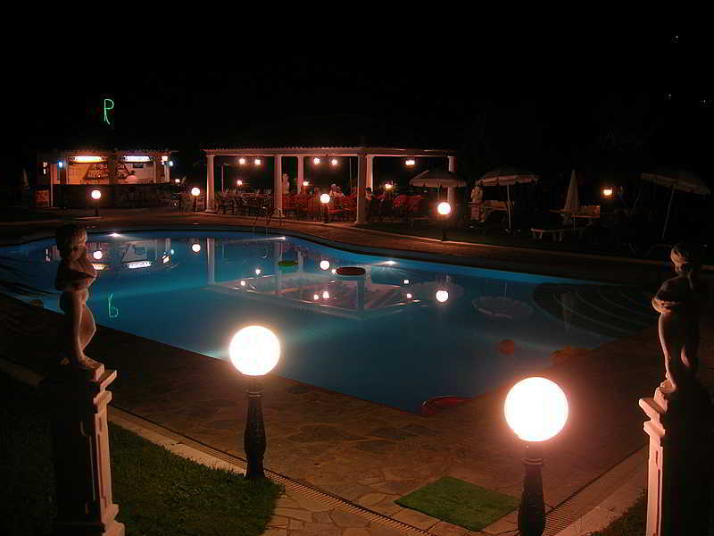Vasilátika Regina Hotel מראה חיצוני תמונה
